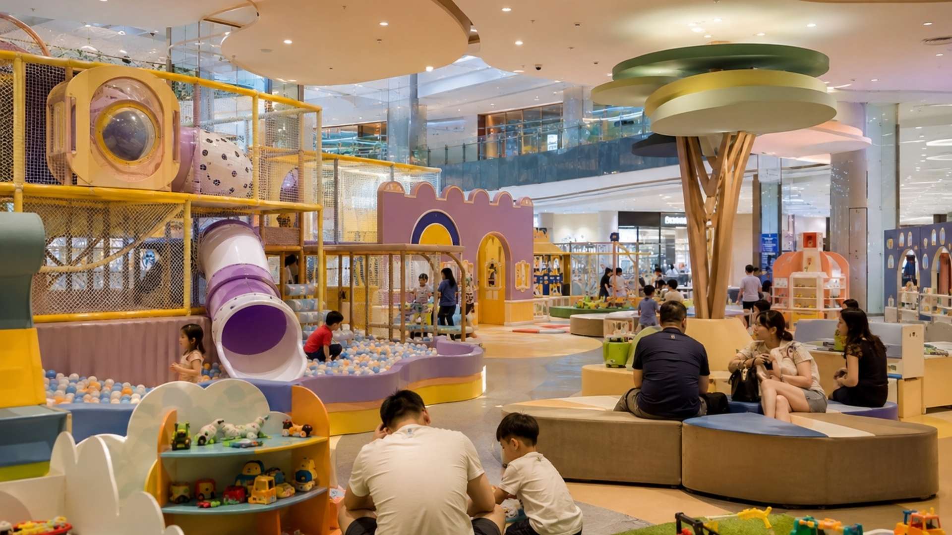 Enjoy Indoor Activities With Children at vincom plaza tran phu