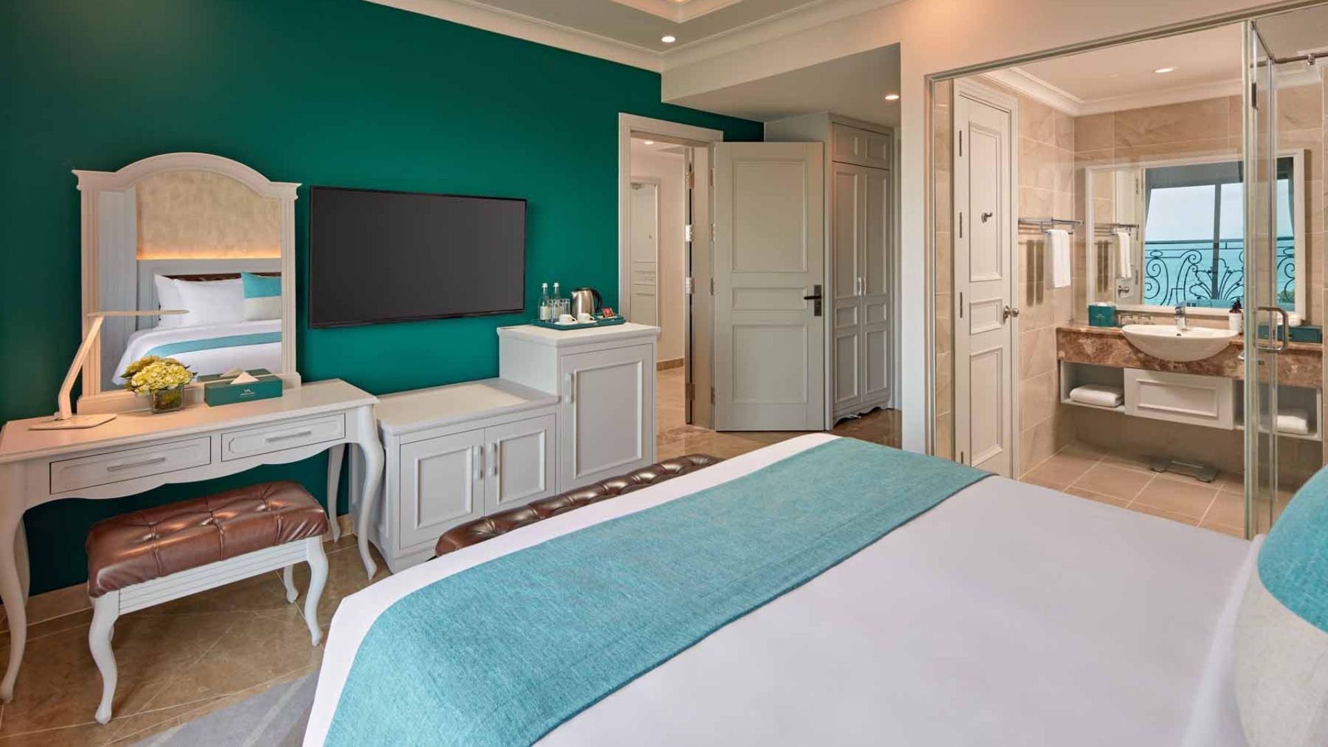Mercure Nha Trang Beach - 4-star beachfront hotel in Nha Trang